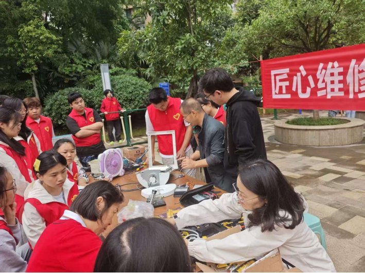 李双亮四位老师带领青年星空onlin