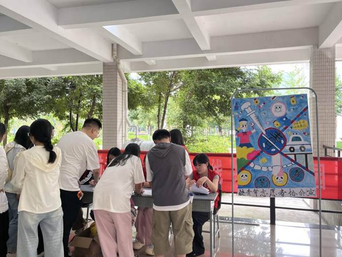 可按栏目扩展阅读相关条目